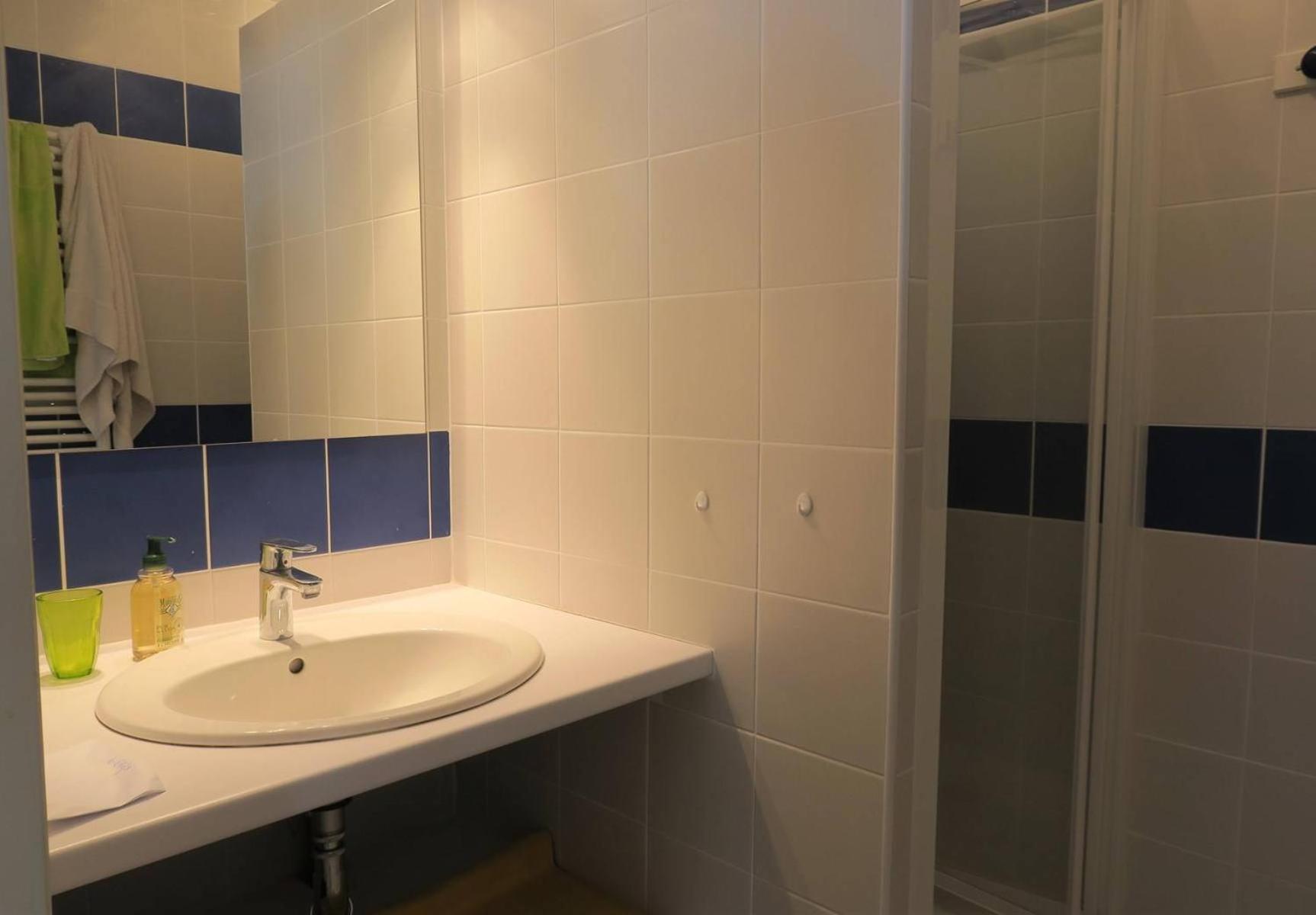 Appartement Vue Sur Mer Avec Terrasse, Plage De Trestraou A Perros-Guirec - Ref 861 Екстериор снимка
